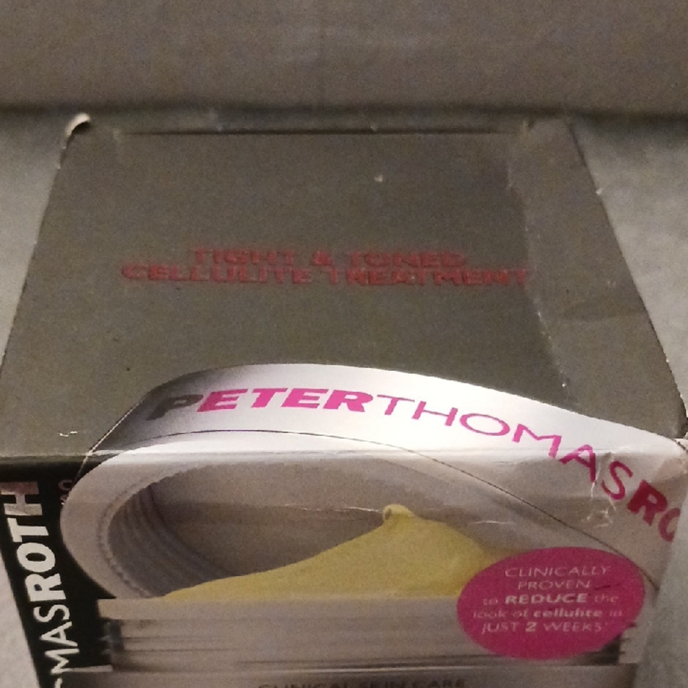 Peter Thomas Roth Tight & Toned Cellulite Treatment - Picture 8 of 10